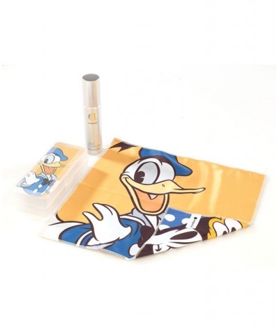 Sunglass Hut Disney Donald Duck Cleaning Kit AHU0006CK Multicolor $6.25 Unisex